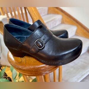 Dansko Black Tamara Women’s EU 39 USA 8.5-9 Leather Clogs Slip-On Shoes